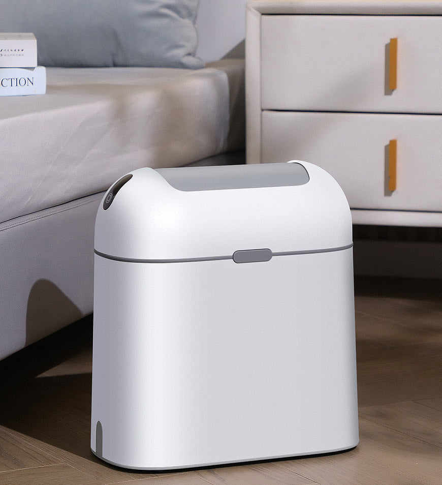 Joybos® Spaceman Smart Sensor Trash Can with Butterfly lid